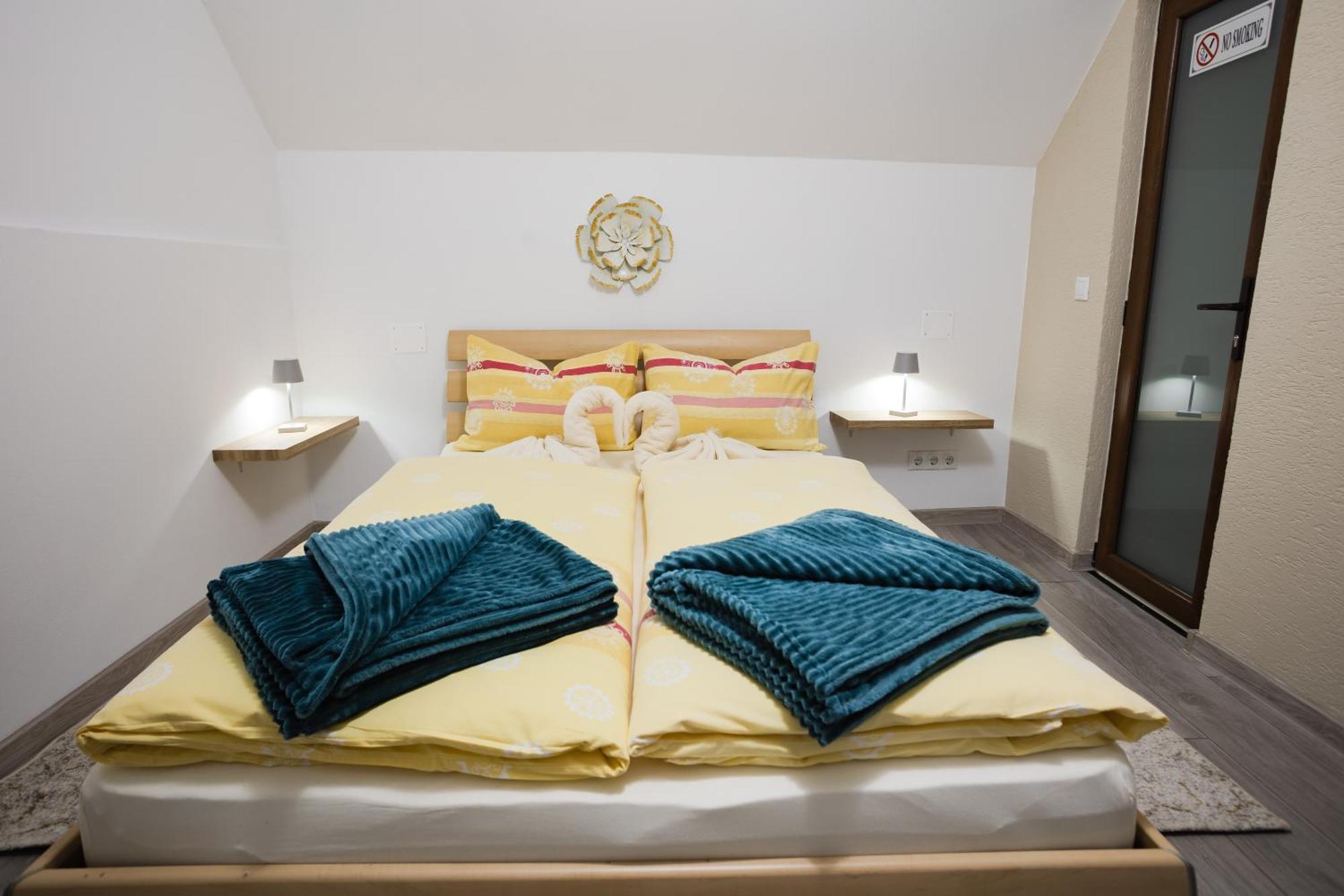 Christian Haus Sibiu Hotel Exterior photo